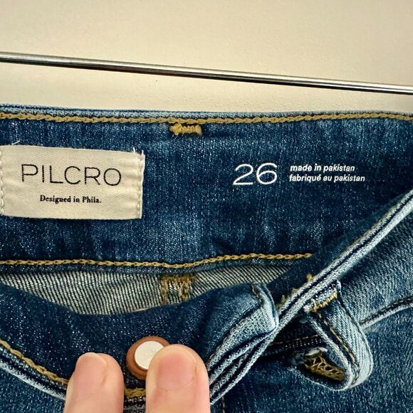 Anthropologie The Wanderer Mid-Rise Relaxed-Leg Jeans by Pilcro - Picture 7 of 9